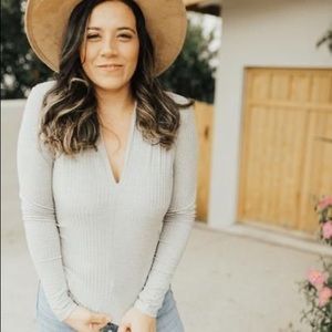 Carly Jean Los Angeles Gray Ribbed Top